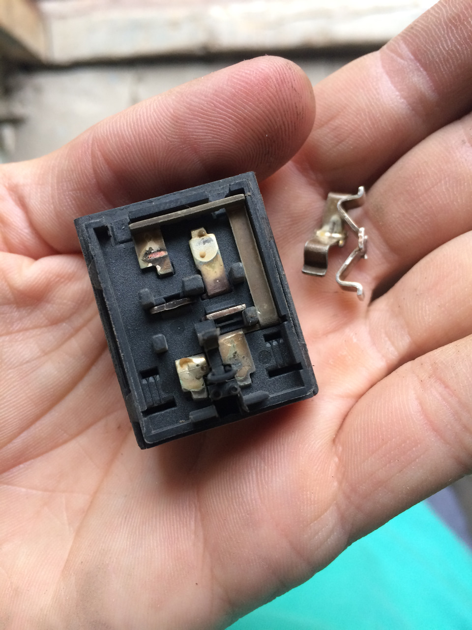 Довідник вікон, замок КПП MUL-T-LOCK 5
