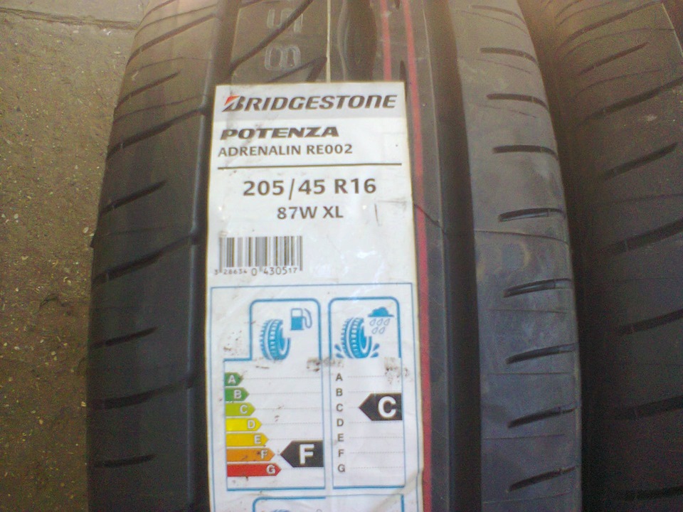 Диски CR-07 та Bridgestone Potenza RE002 4