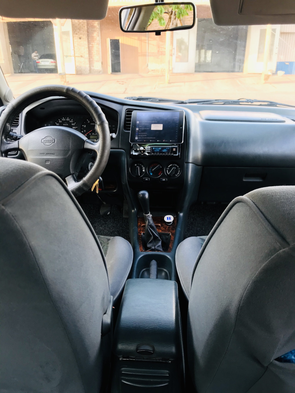 Продаю 4