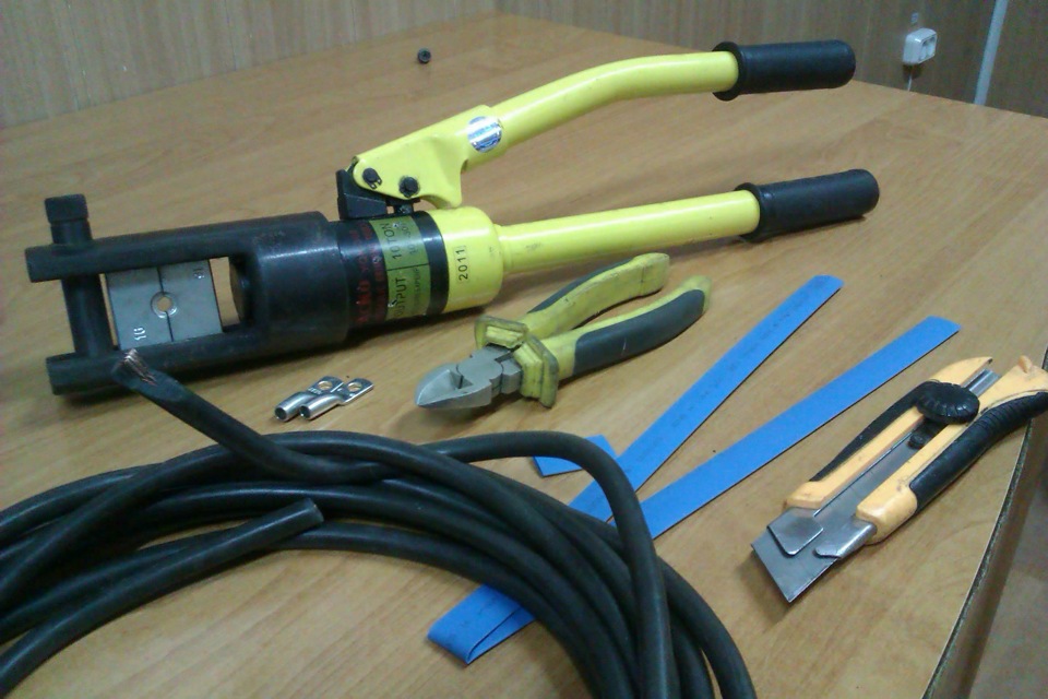 Розмінусування своїми руками 20Ga Cuprum Cable та АКБ EXIDE Premium 64Ah 1