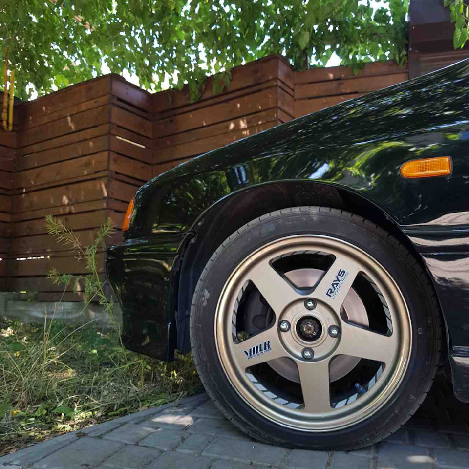 4 port brakes Sumitomo Nissan Skyline ER34 4