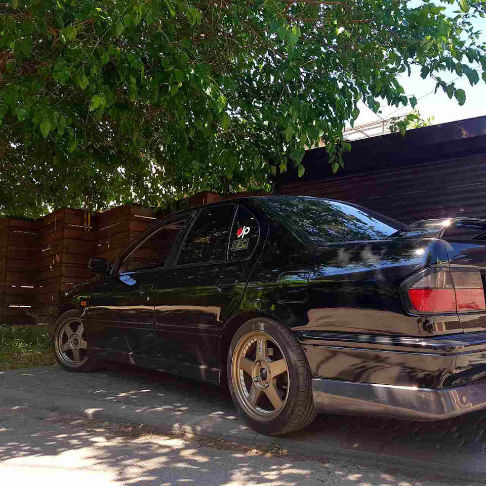 4 port brakes Sumitomo Nissan Skyline ER34 3