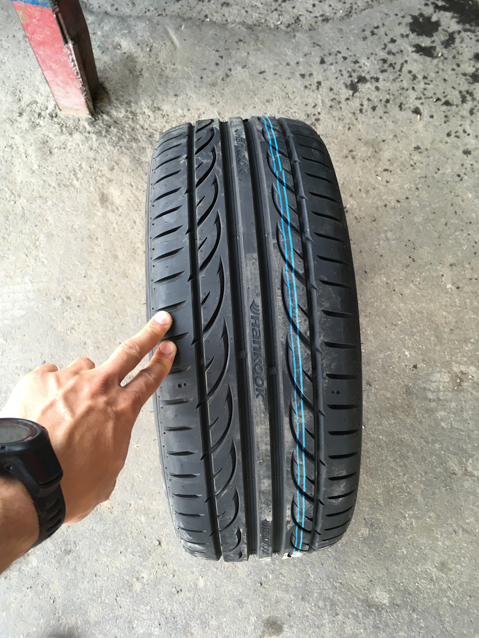 Hankook Ventus V12 Evo2 3