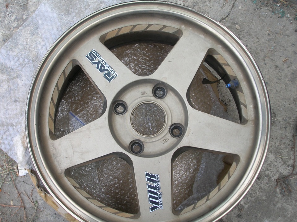 Volk Rayz TE37 1