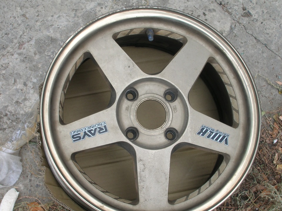 Volk Rayz TE37 3