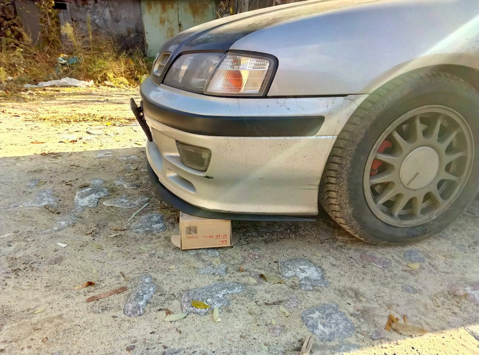 Губа від Seat Leon Cupra R 1