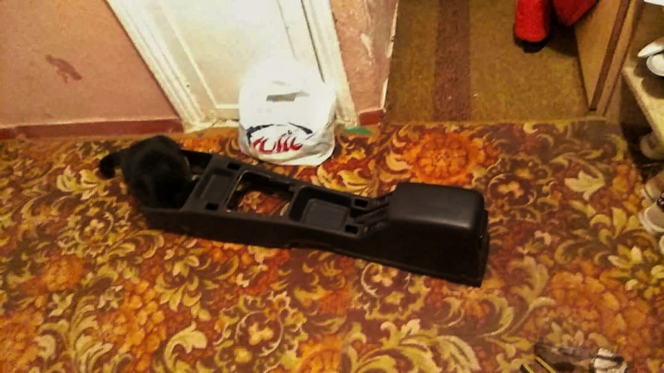 Тізер 2