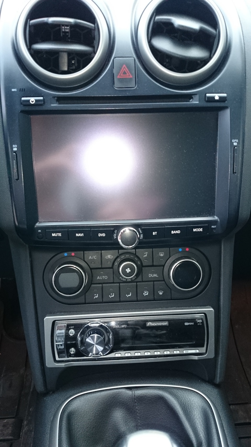 17. Pioneer DEH-5900MP 2
