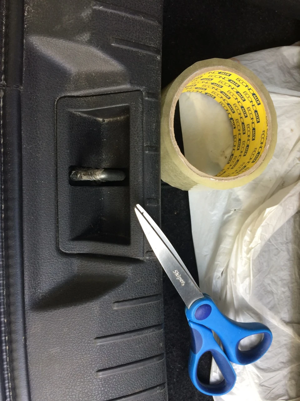 lifehack:як подолати скрип у салоні
