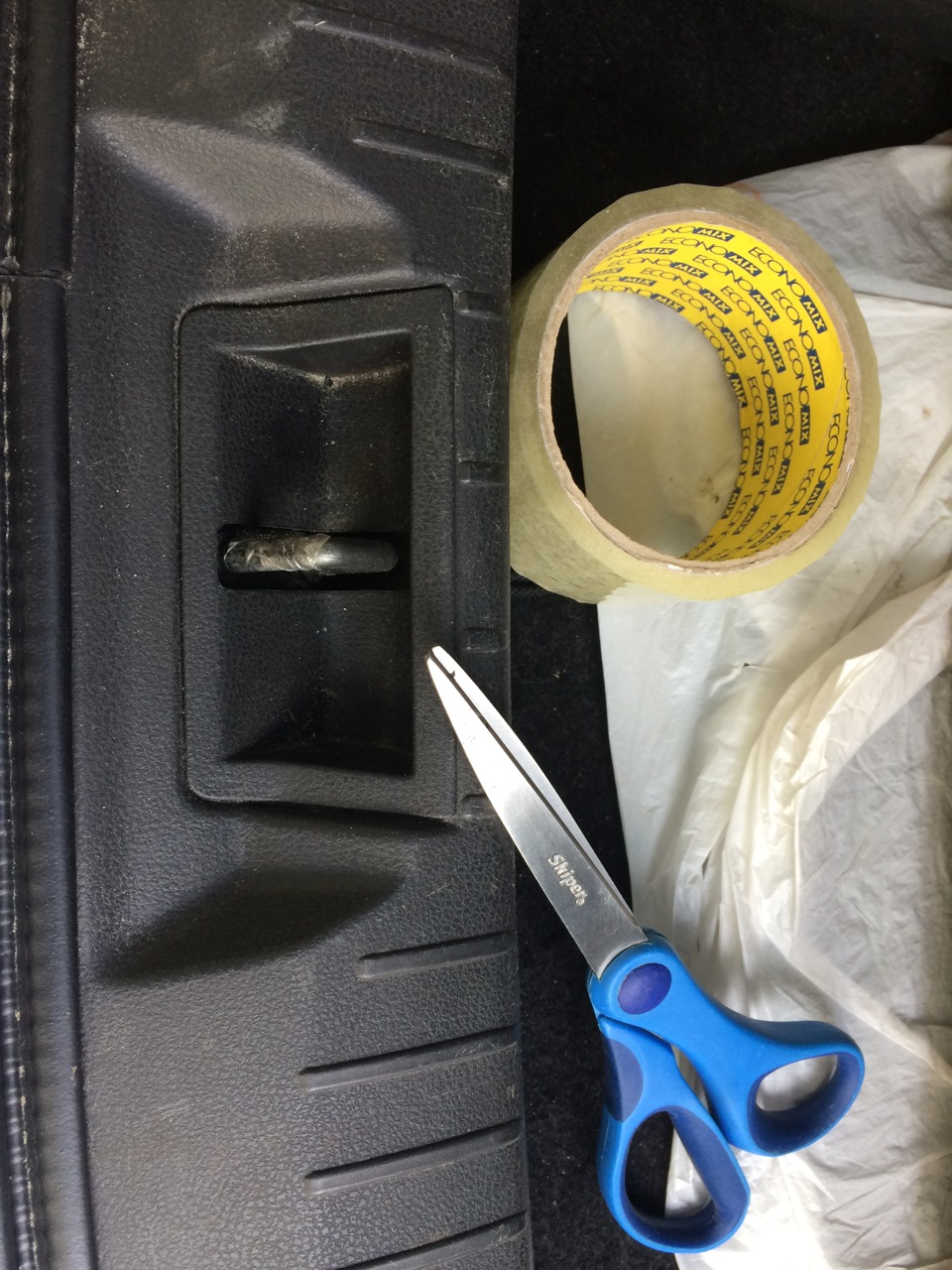 lifehack:як подолати скрип у салоні 1