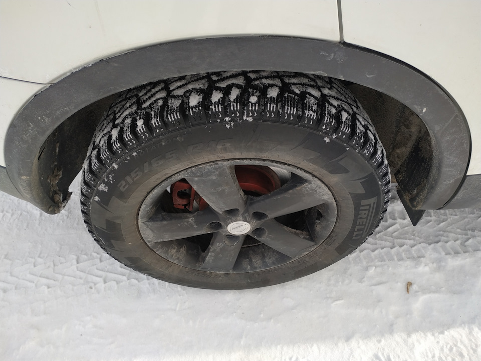 Зимова гума Pirelli-Winter-Ice-Zero 3