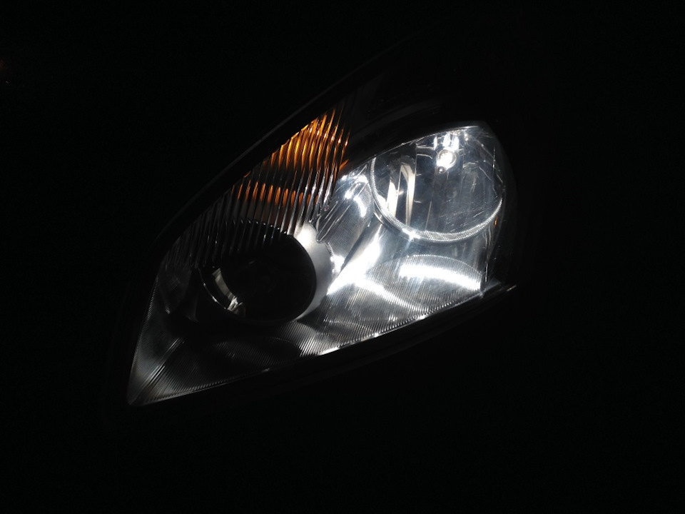 Поліровка Фар пастою Farecla G3, G6, G10 на Nissan Qashqai 4