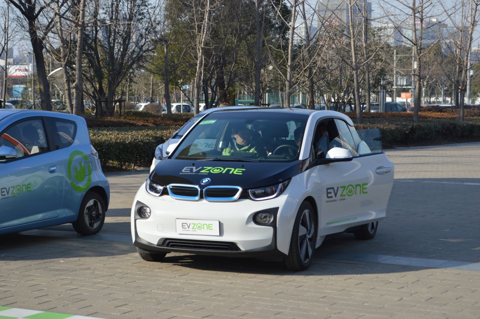 BMW i3 - думки мають властивість матеріалізуватися, реалізуватися 2