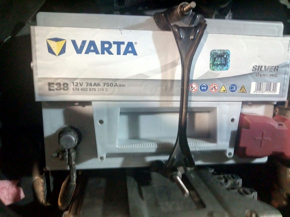 Новий АКБ на борту - Varta 74 ah 750a silver dynamic 1