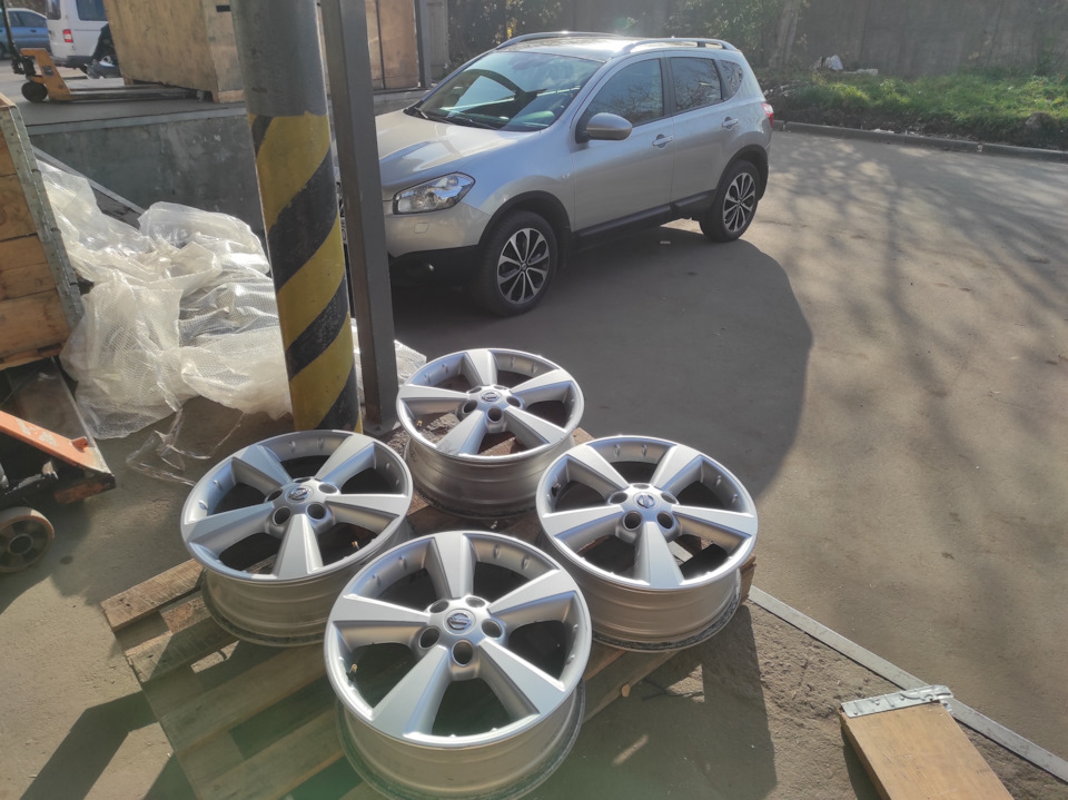 Qashqai J10 UA - Зимові диски Nissan R17 1