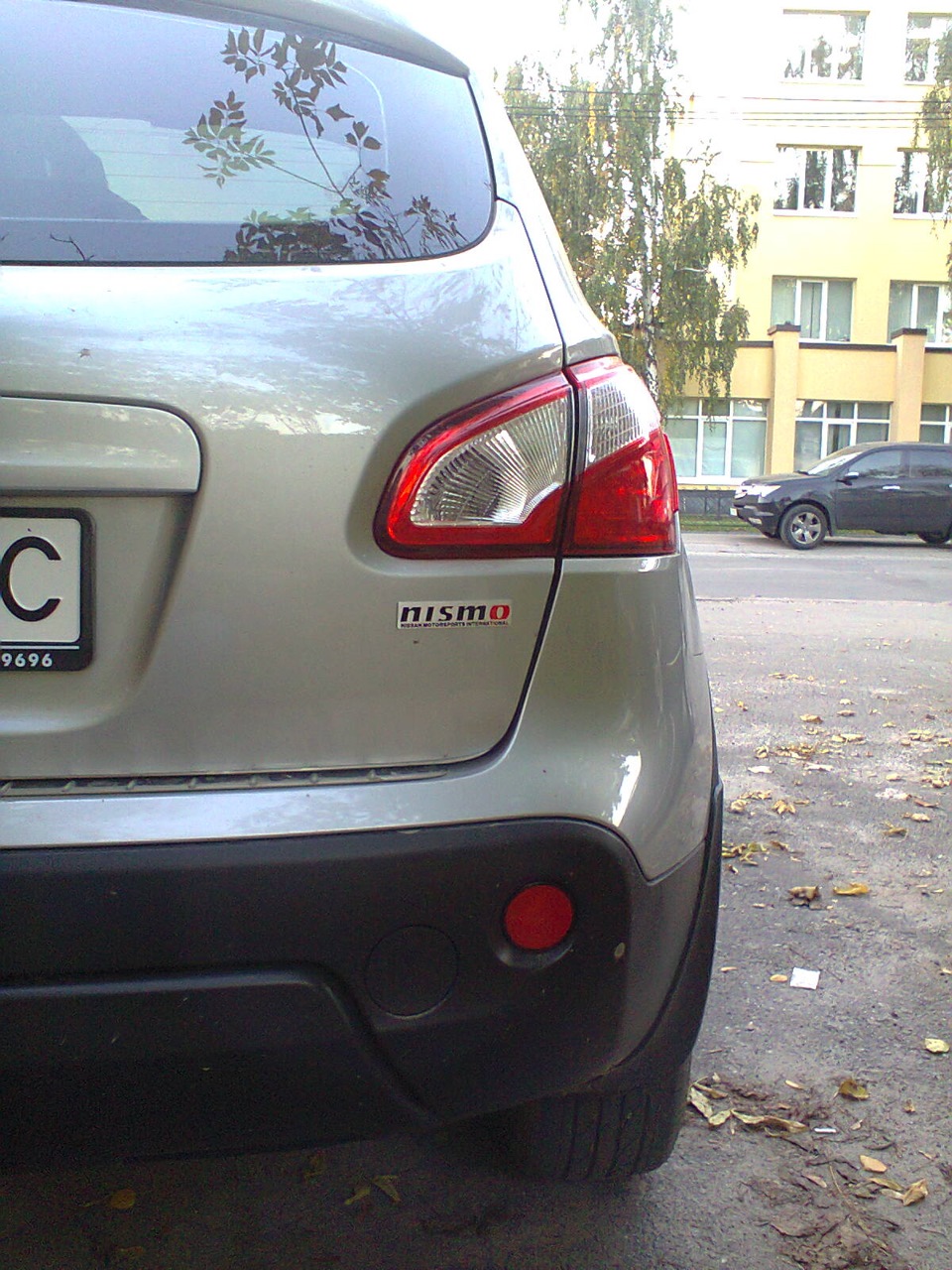 Черговий шильдик Nismo 1