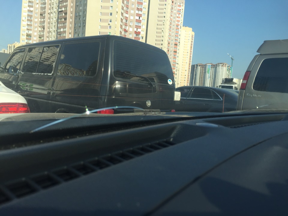 Треснуло скло, заводський шлюб 2