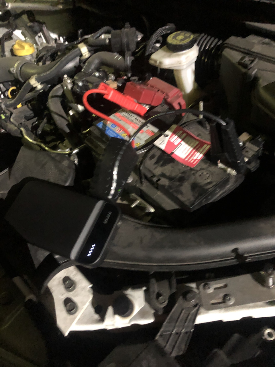 Стомився аккум, але є jump starter 2