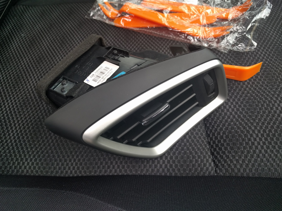 #12 Фарбування дефлекторів повітроводу в Plasti Dip Matte Black 1