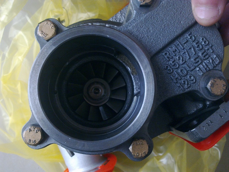Приїхав равлик Holset HX30 3