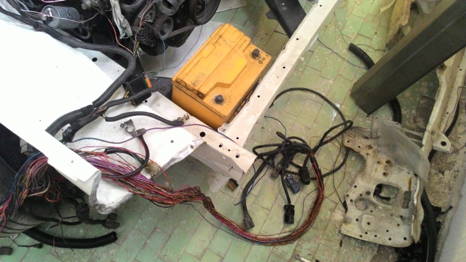 ЕСП у Silvia S12 та інші роботи з проводки. 5