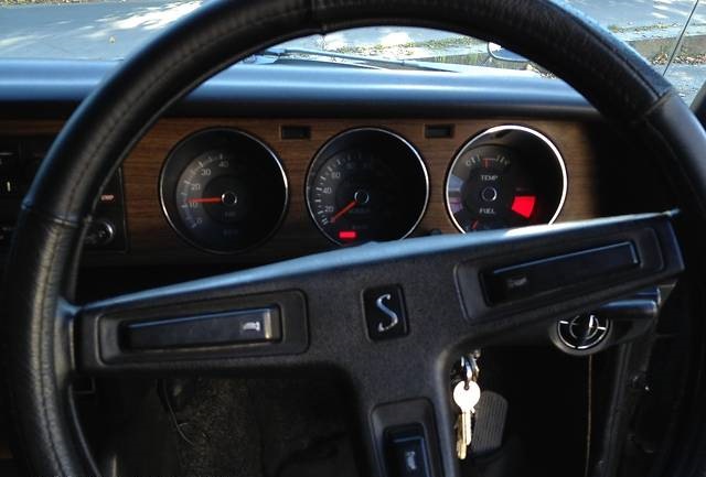 Інтер'єр Nissan Skyline C110 1975 1
