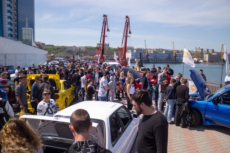 От організували невелику виставку тюнінгу та автозвуку 4