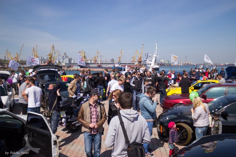 От організували невелику виставку тюнінгу та автозвуку 5