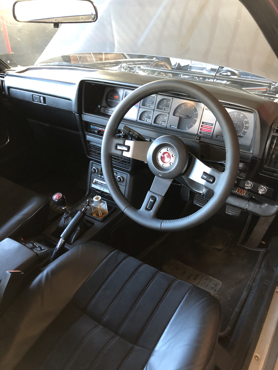 Руль Nissan skyline c210 4
