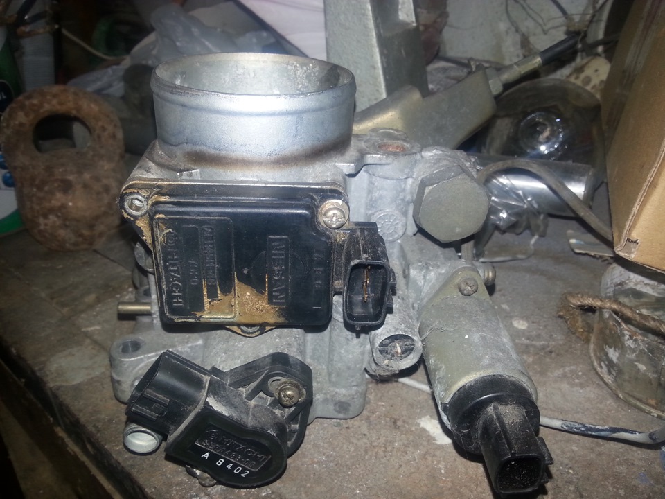 Чистка КХХ (клапана холостого ходу) Nissan Sunny N14 1