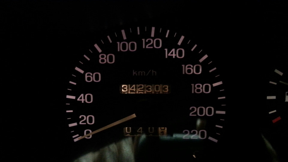 Ксенон 3000к і чергова заміна мастила Nissan Sunny N14 2