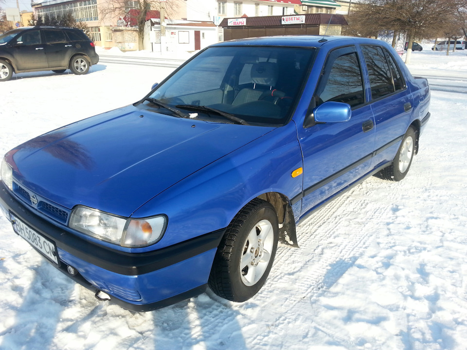 У Новий рік, у новому вигляді Nissan Sunny N14 5