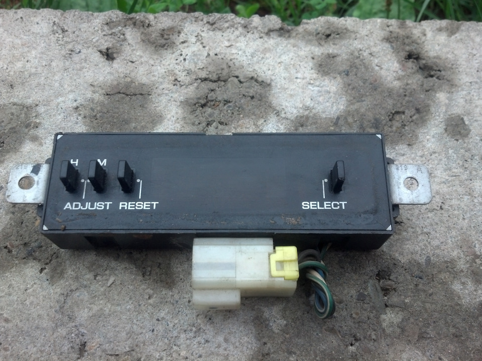 Заміна штатного годинника на VST 7013V 3