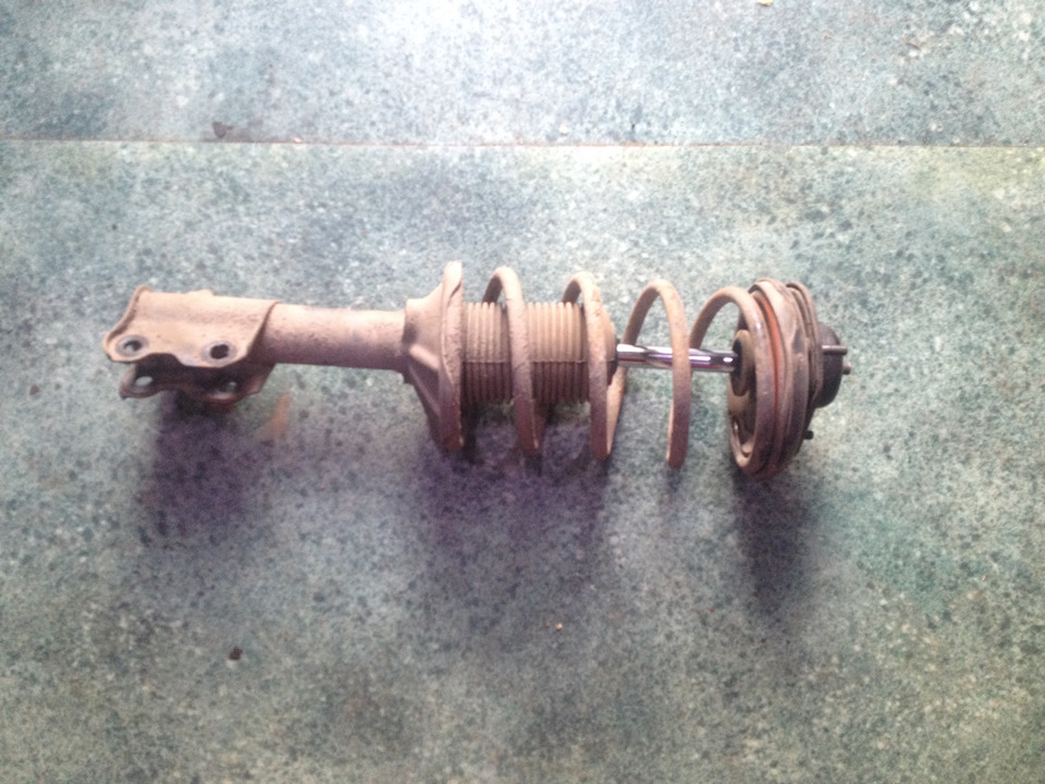 Заміна стійок.(JAPANPARTS MM-10022) 3