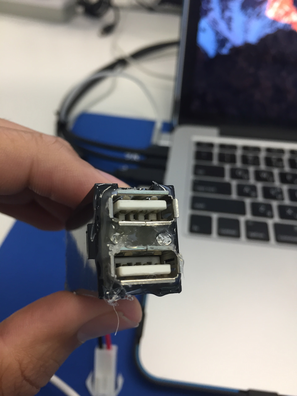 USB зарядка 3