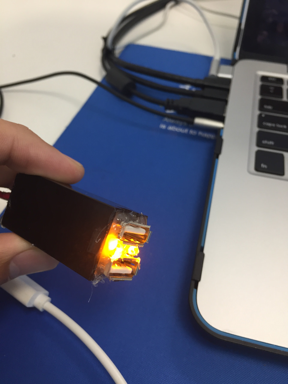 USB зарядка 2