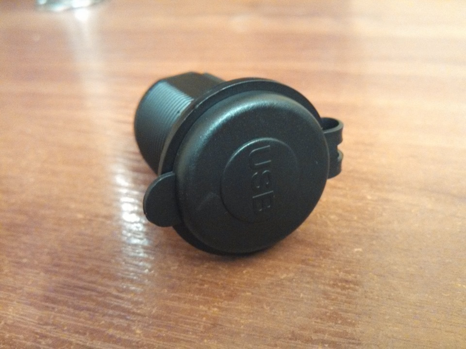 USB розетка вместо прикуривателя 2