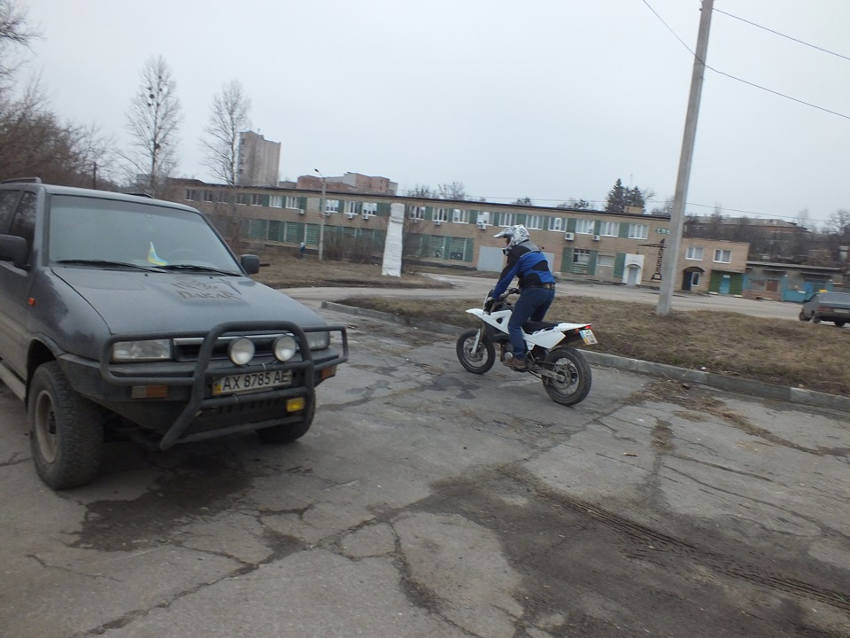 Іноді потрібно змінити діяльність та вид із сидіння пілота :) 1