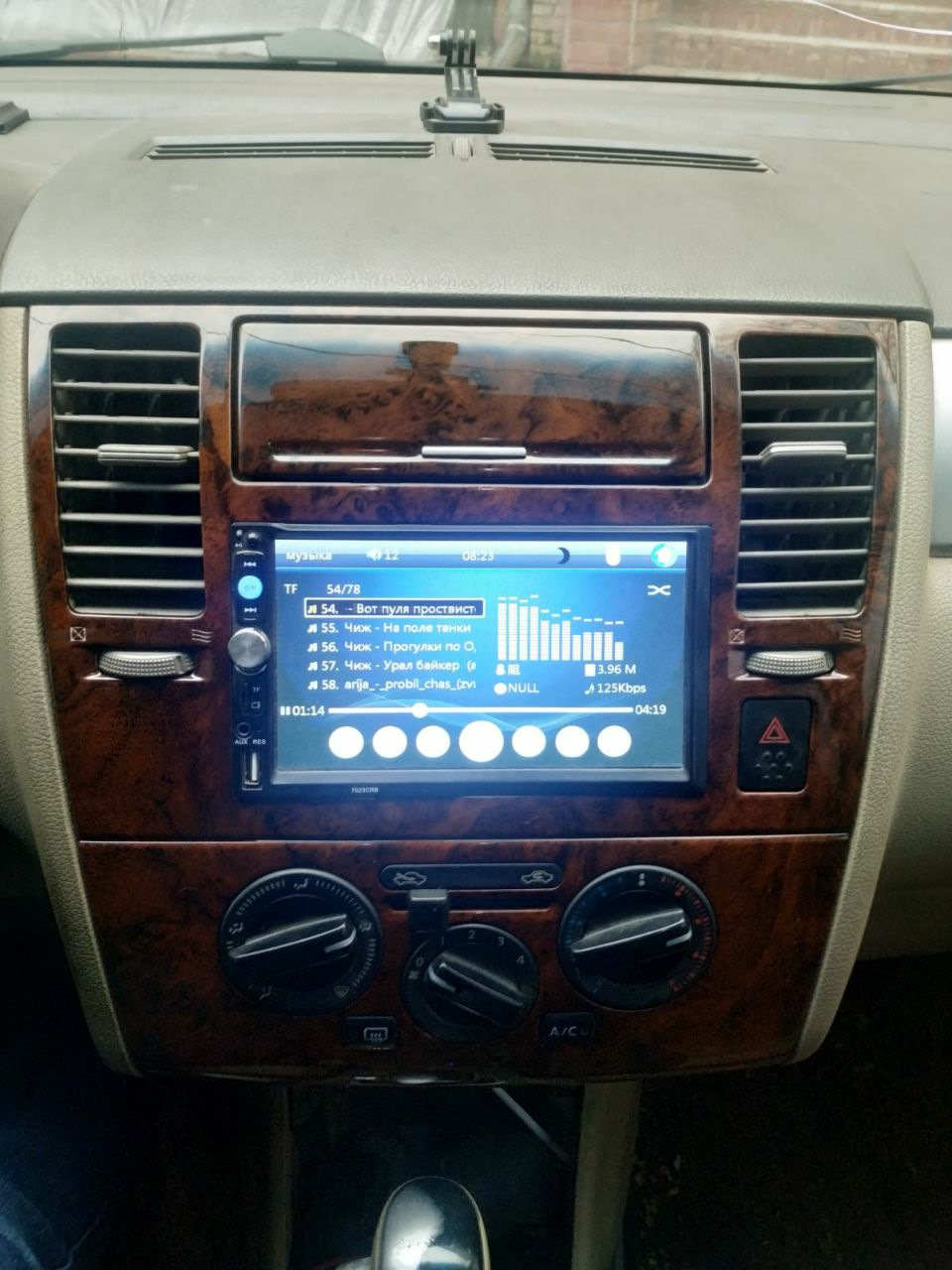 Аквапринт панелі приладів Nissan Tiida 3