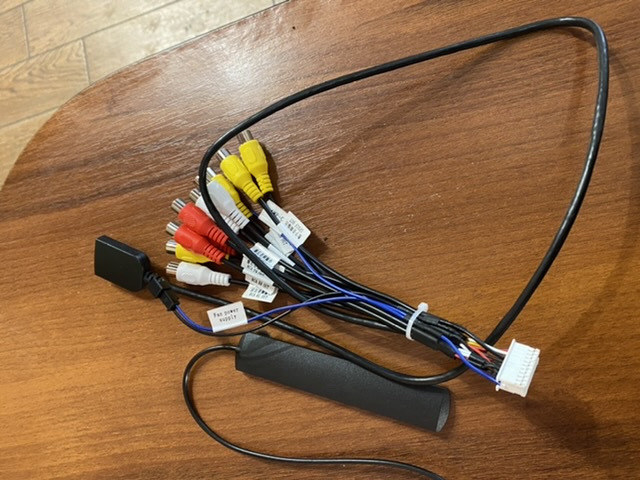 TEYES Багатофункціональний вихідний кабель 8 RCA AV 2