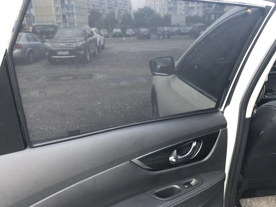 Килими та шторки