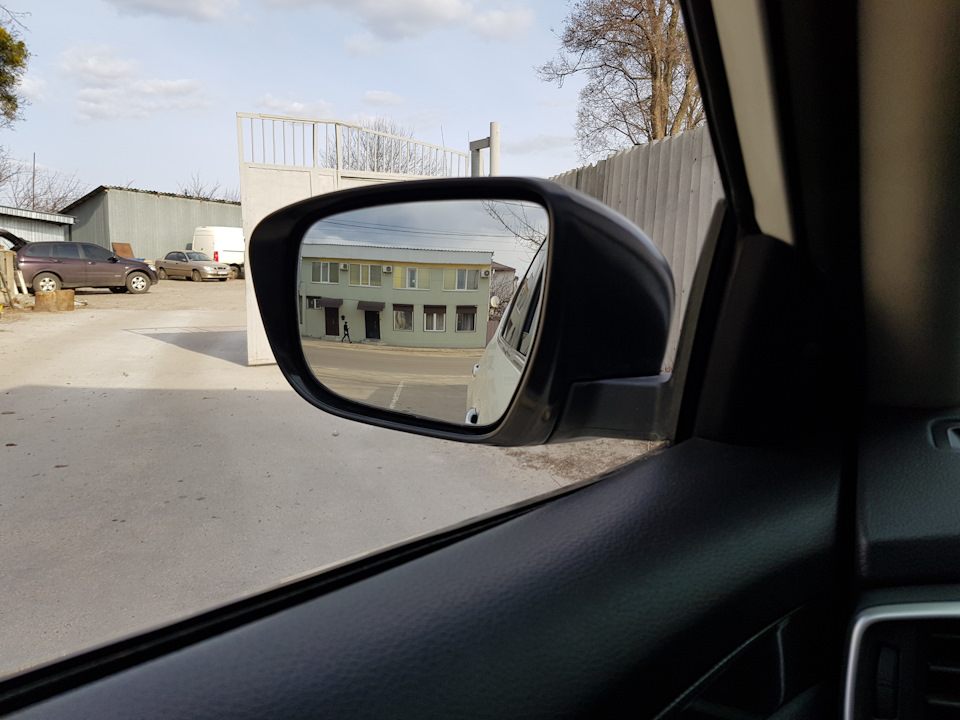 Замінив ліве дзеркало на сферичне 2
