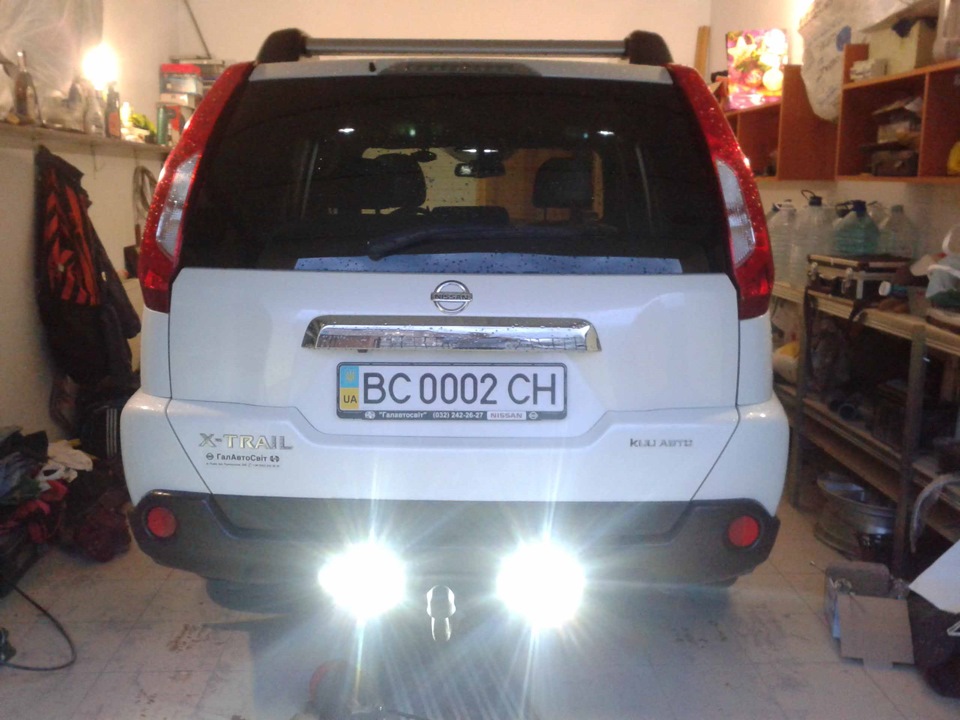 Світлодіоди у ліхтарі заднього ходу 4