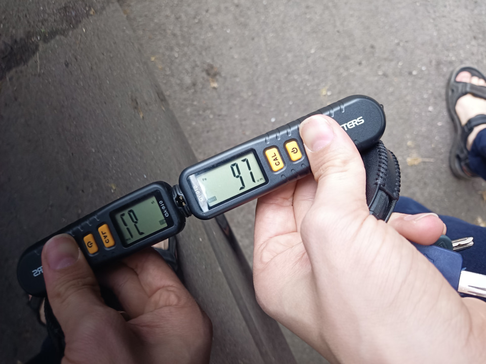 Зміряв товщину ЛКП 3