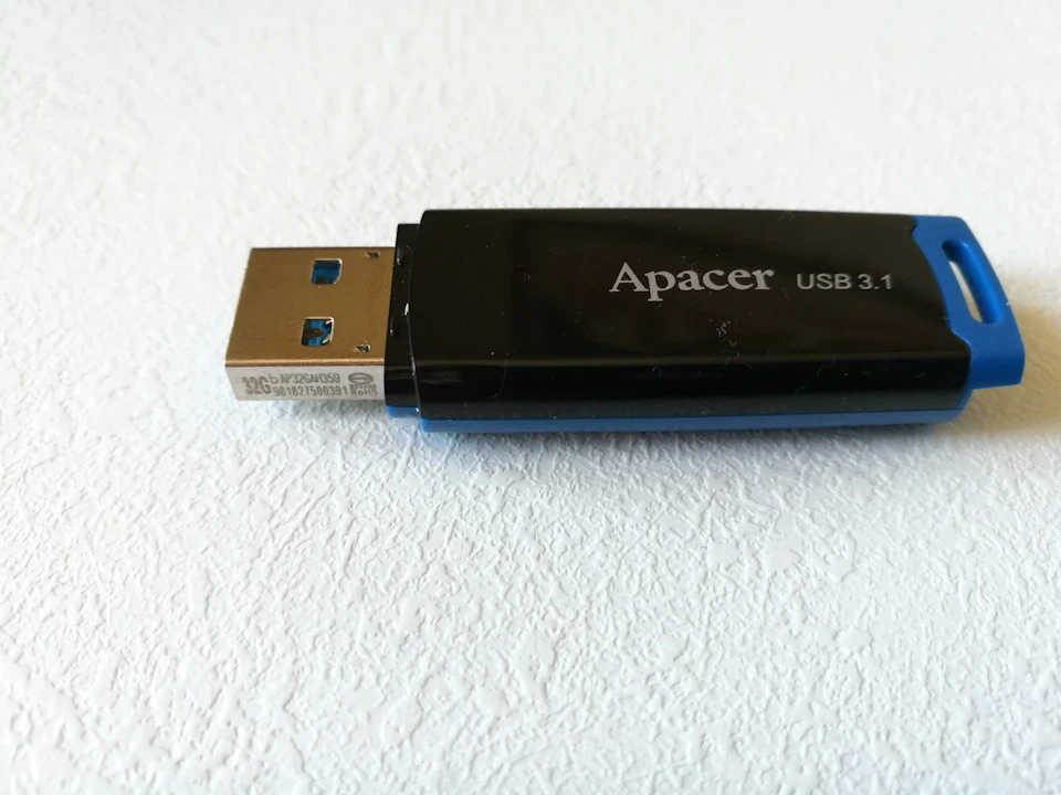 32Gb - не правильний формат (вирішено)