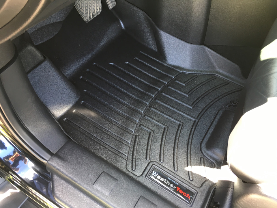 Килимки WeatherTech 1