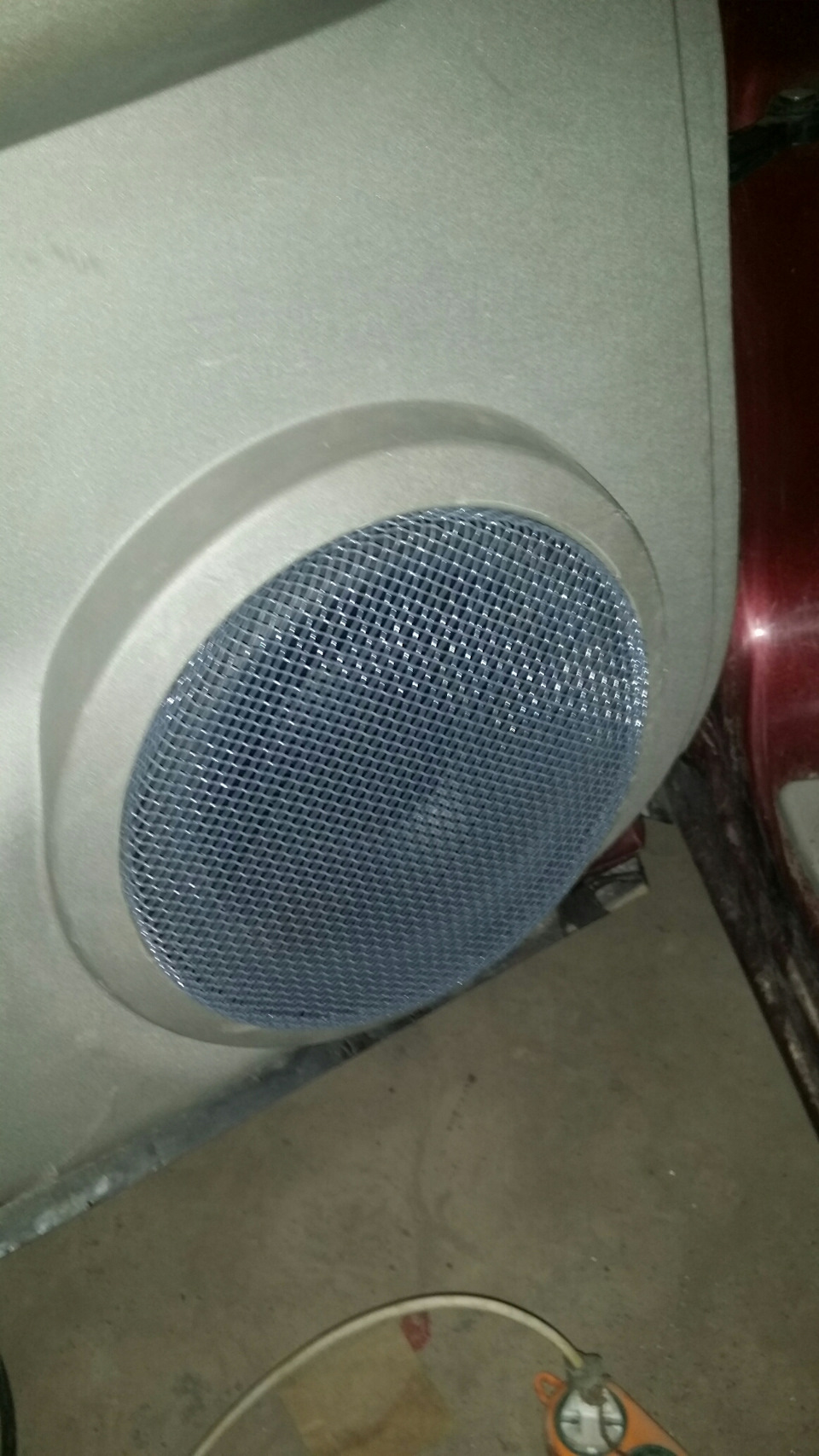Dynaudio 8 20 см в nissan xtrail t30 +1 двері) 1