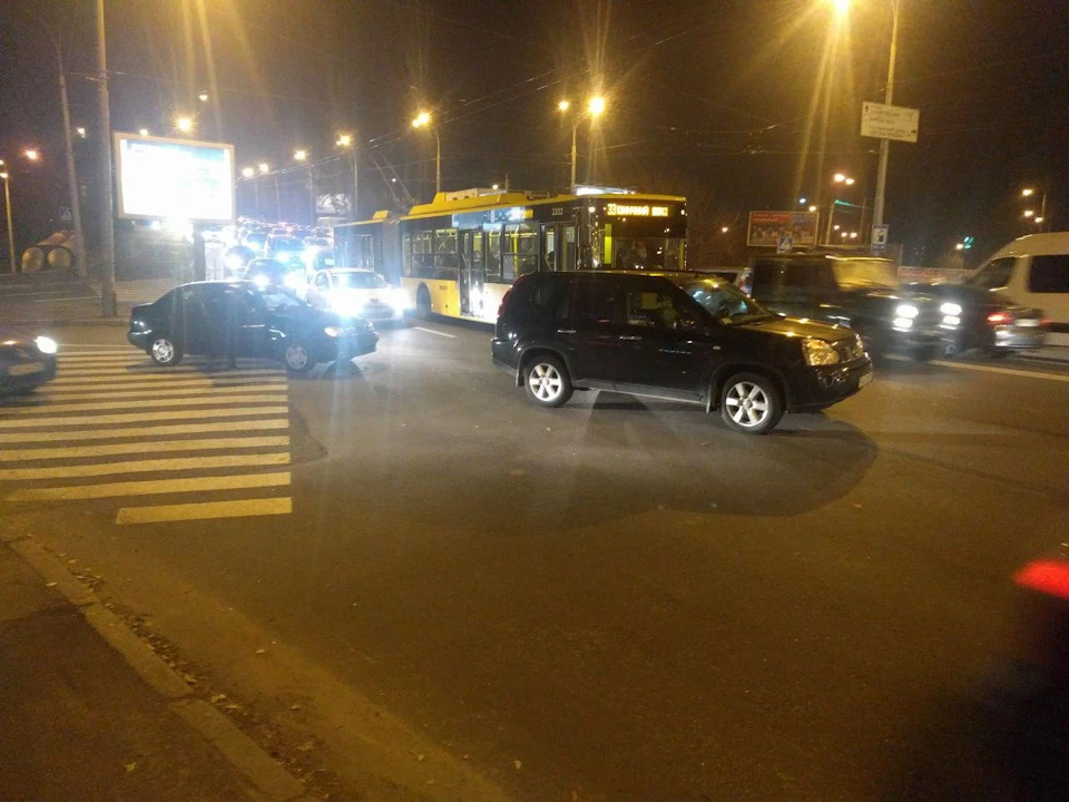 Вкотре наздогнали ззаду.
