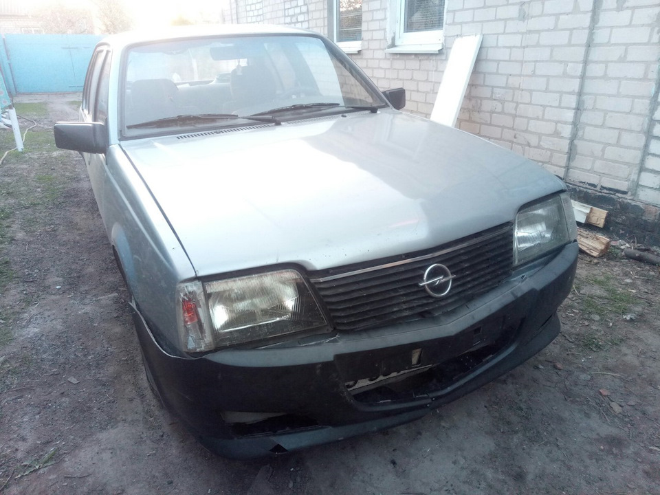 Знайшов бампер від geely mk 1 1