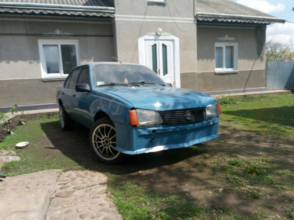 Прикупив титани на літо 2
